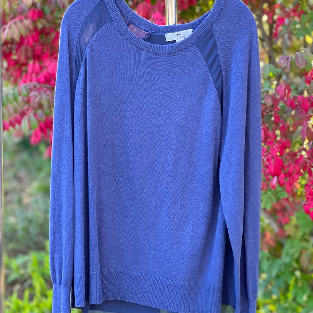 HALSTON Women’s Navy Blue Long Sleeve Sweater with open back